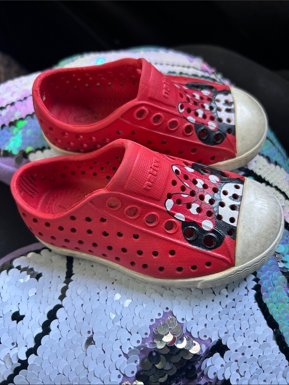 Disney X Native Minnie Mouse Red Slip on Shoes Size 5